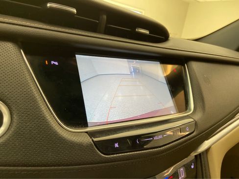 Used 2019 Cadillac XT5 Luxury image 33