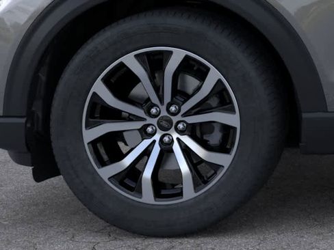 New 2026 Ford Explorer ST-Line RWD image 19