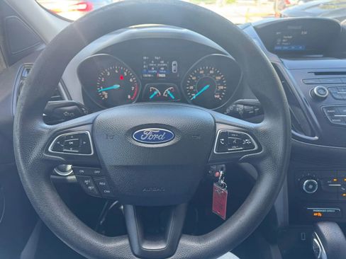 Used 2017 Ford Escape S FWD image 15