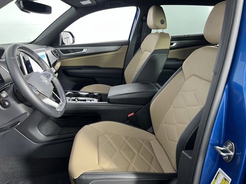 Used 2024 Volkswagen Atlas Cross Sport SE image 22