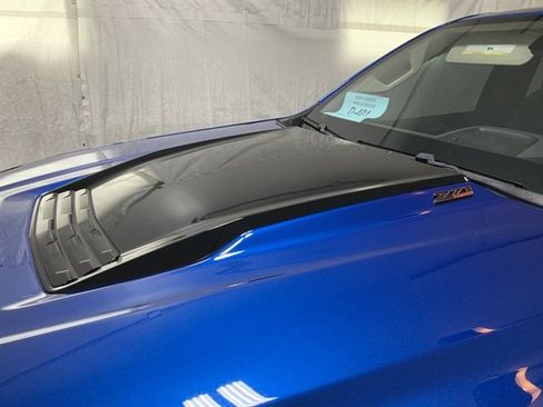 Used 2018 Chevrolet Colorado Z71 AWD/4WD image 8