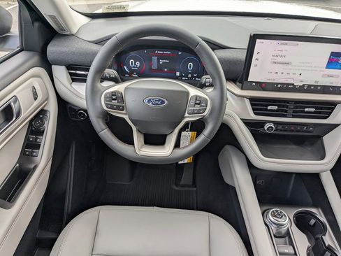 New 2026 Ford Explorer Active w/ Active Comfort Package image 17