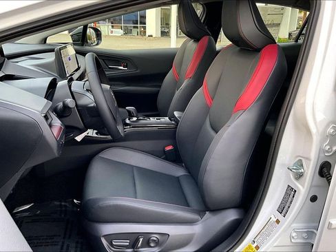 New 2026 Toyota Prius Plug-In Hybrid image 9