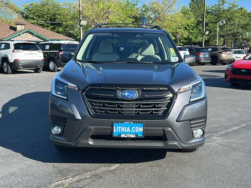 Certified 2023 Subaru Forester Premium AWD/4WD image 3