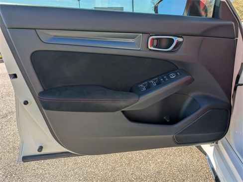 Used 2023 Honda Civic Type R image 19