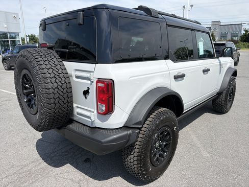 New 2026 Ford Bronco Big Bend w/ Black Diamond Package AWD/4WD image 3