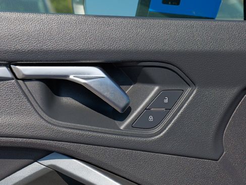 Certified 2023 Audi Q3 2.0T Premium w/ Black Optic Sport Package image 23