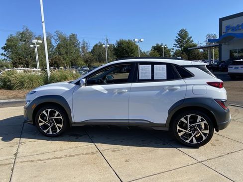 Used 2023 Hyundai Kona Limited image 6