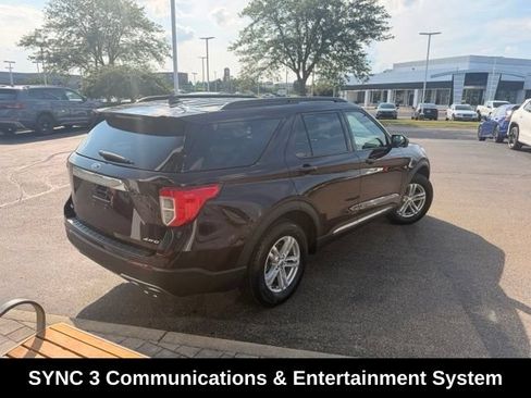 Used 2022 Ford Explorer XLT w/ Equipment Group 202A AWD/4WD image 4