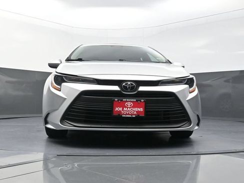Used 2024 Toyota Corolla LE FWD image 31