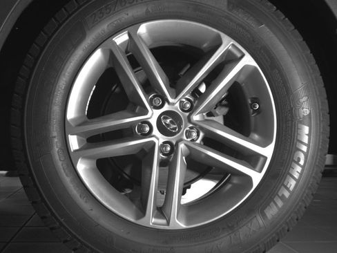 Used 2017 Hyundai Santa Fe Sport FWD image 25