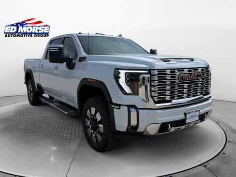 New 2026 GMC Sierra 2500 Denali w/ Denali Reserve Package AWD/4WD image 7