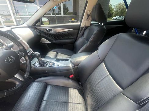 Used 2017 INFINITI Q50 Red Sport 400 AWD/4WD image 12