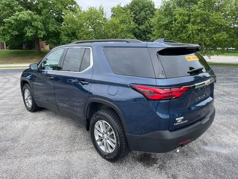 Used 2023 Chevrolet Traverse LT FWD image 7