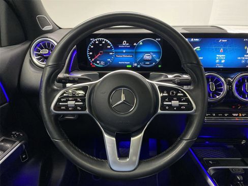 Used 2023 Mercedes-Benz EQB 250+ image 15