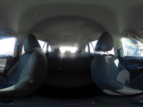 Used 2025 Toyota RAV4 LE image 41