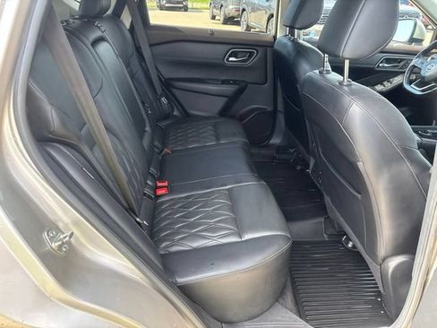 Used 2021 Nissan Rogue Platinum AWD/4WD image 24