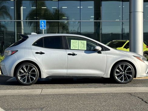 Used 2022 Toyota Corolla XSE image 3