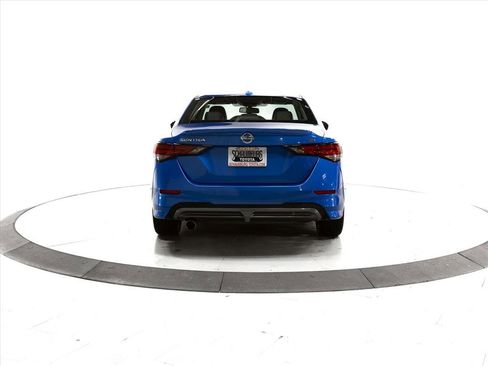 Used 2020 Nissan Sentra SR w/ Premium Package image 9