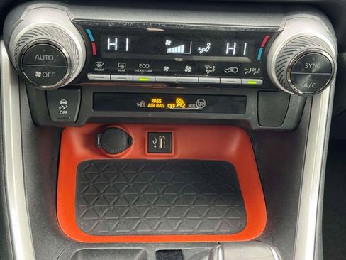 Used 2023 Toyota RAV4 Adventure image 28