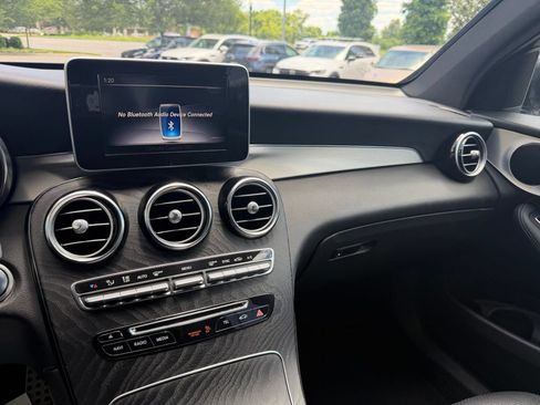 Used 2019 Mercedes-Benz GLC 300 image 28