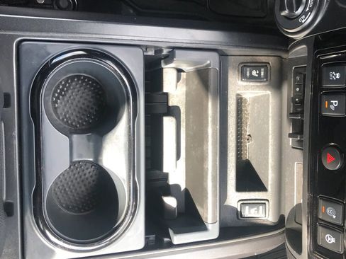 Used 2020 Nissan Titan PRO-4X w/ Pro-4x Convenience Package image 32