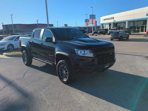 Used 2022 Chevrolet Colorado ZR2 image 2