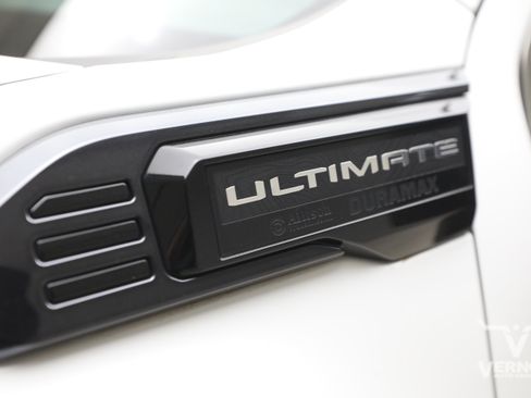 Used 2024 GMC Sierra 3500 Denali Ultimate AWD/4WD image 35