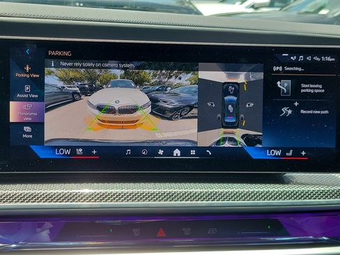Certified 2023 BMW i7 xDrive60 AWD/4WD image 21