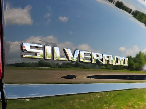 Used 2024 Chevrolet Silverado 1500 RST w/ Z71 Off-Road Package AWD/4WD image 28