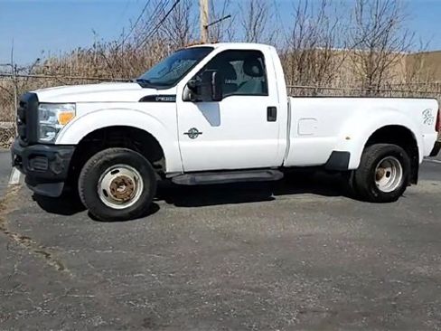 Used 2016 Ford F350 XL w/ Snow Plow Prep Package image 4