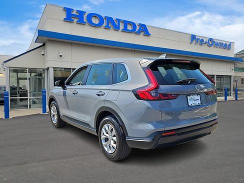 Used 2023 Honda CR-V LX image 6