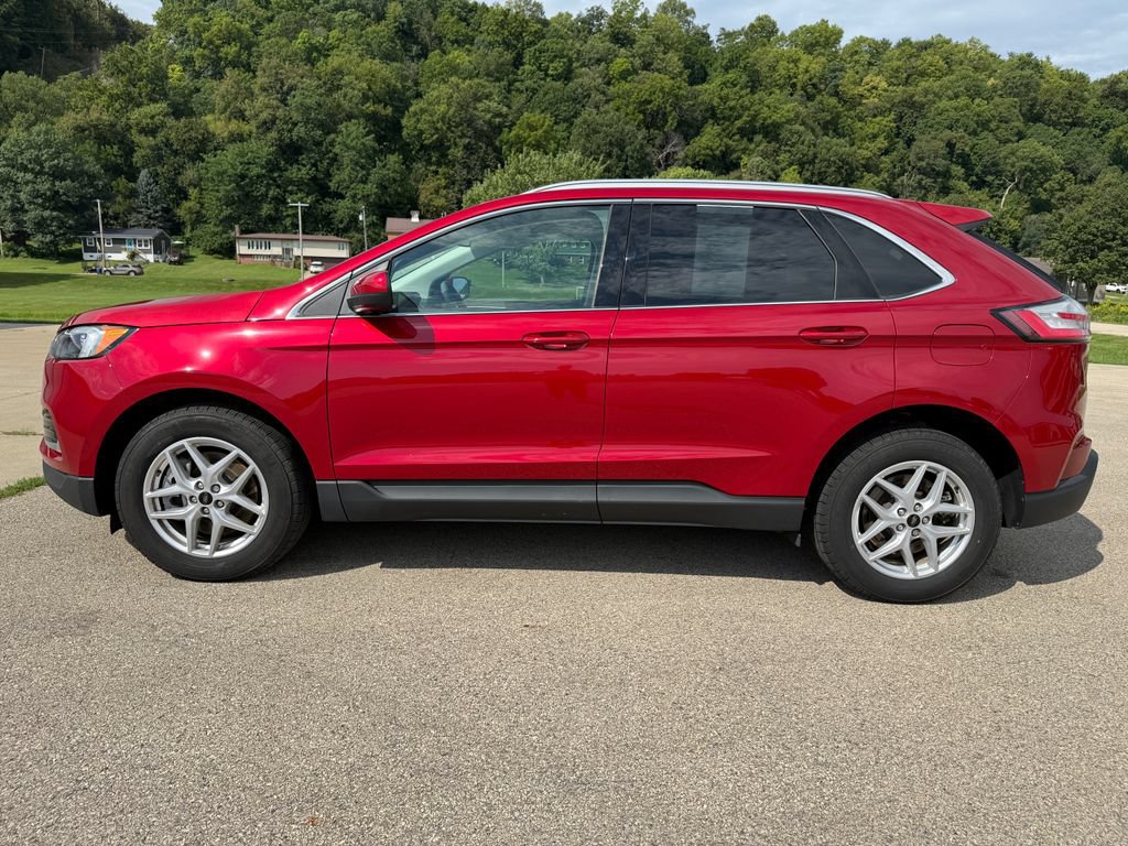 Used 2024 Ford Edge SEL w/ Convenience Package AWD/4WD image 8