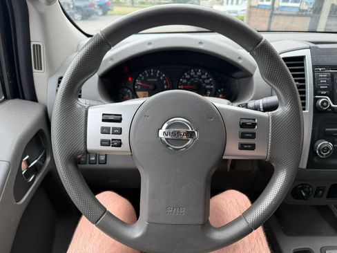 Used 2016 Nissan Frontier SV AWD/4WD image 8