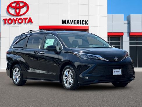 New 2026 Toyota Sienna XLE AWD/4WD image 7