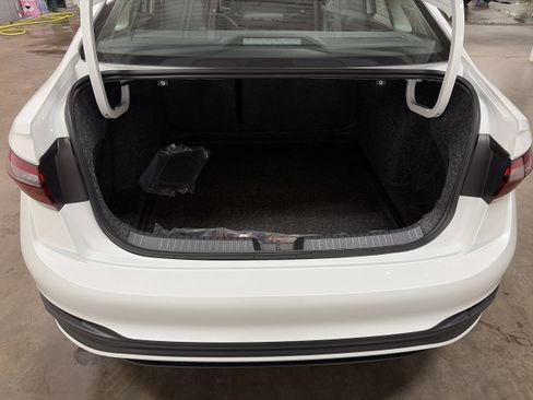 New 2026 Volkswagen Jetta SE image 29