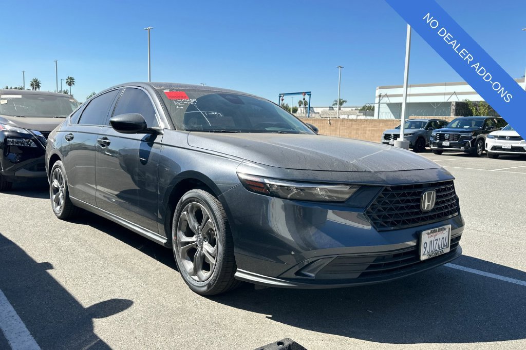 Used 2023 Honda Accord EX image 2