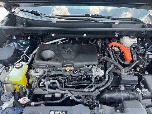 Used 2023 Toyota RAV4 XLE image 12