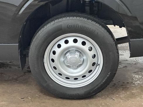 New 2025 Ford Maverick XL w/ Equipment Group 101A image 36