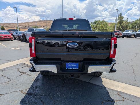 Used 2025 Ford F250 Lariat AWD/4WD image 5