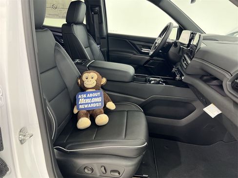 New 2025 Chevrolet Silverado EV LT image 25