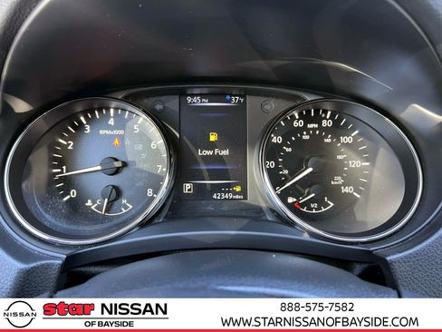 Used 2017 Nissan Rogue Sport SV image 24