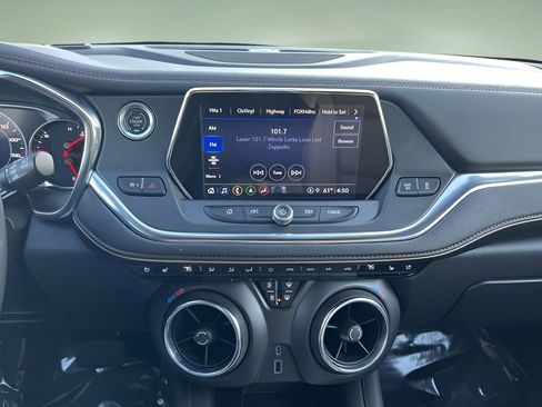 Certified 2021 Chevrolet Blazer Premier w/ Driver Confidence II Package image 13