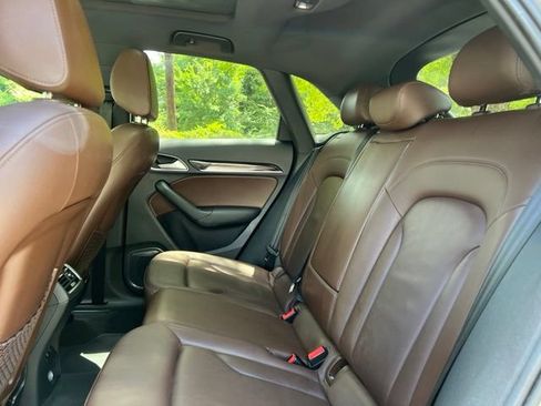 Used 2016 Audi Q3 2.0T Prestige w/ Prestige Package AWD/4WD image 16