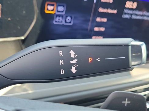 Used 2026 Chevrolet Traverse LT FWD image 30