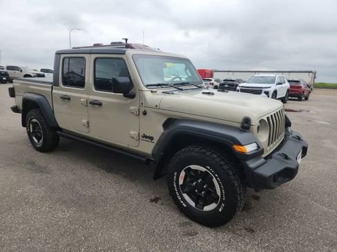 Used 2020 Jeep Gladiator Sport w/ Quick Order Package 24S AWD/4WD image 7
