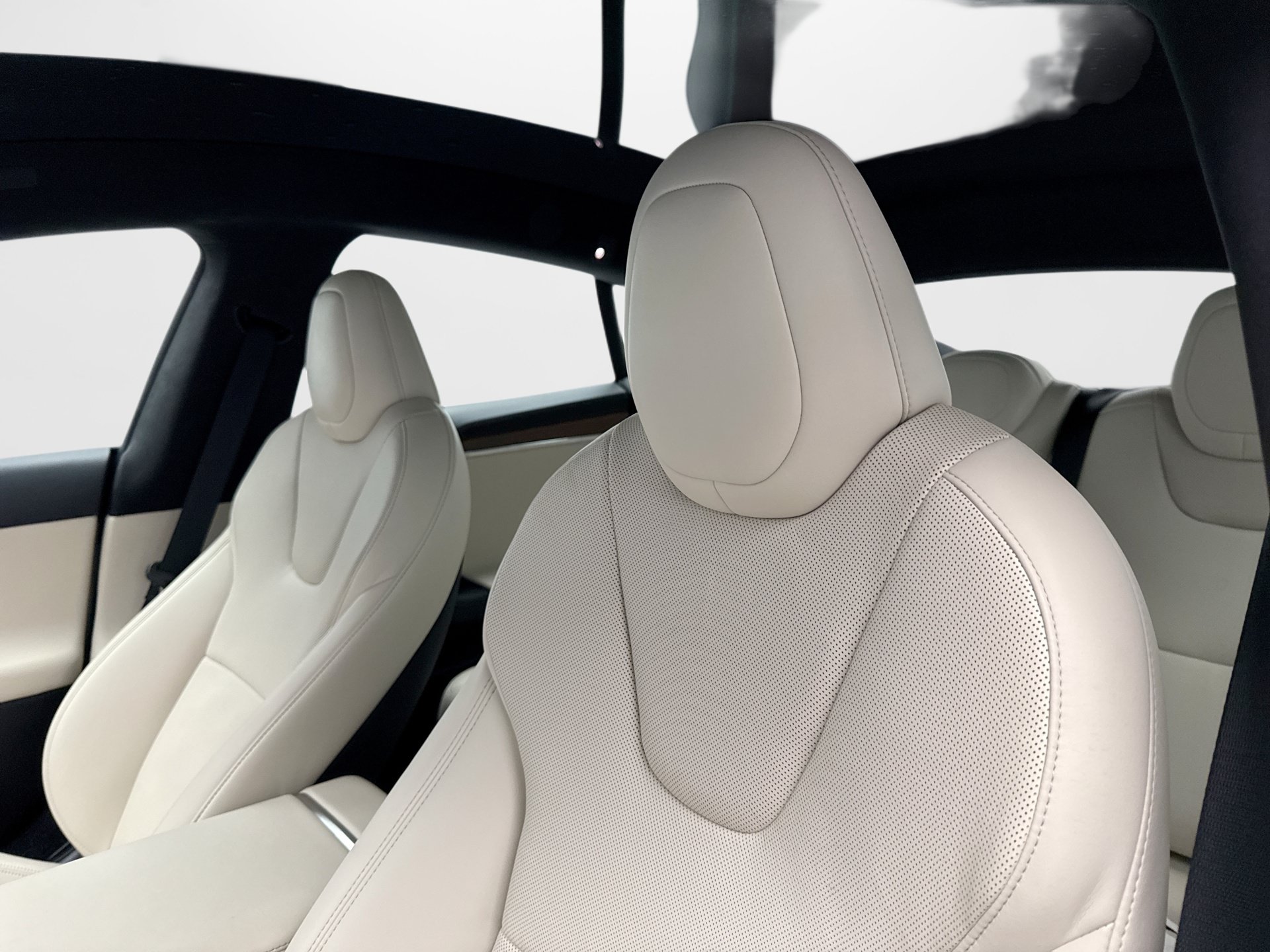 Used 2022 Tesla Model S AWD/4WD image 11