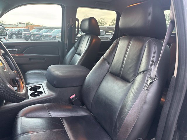 Used 2012 Chevrolet Avalanche LT w/ All-Star Edition AWD/4WD image 9