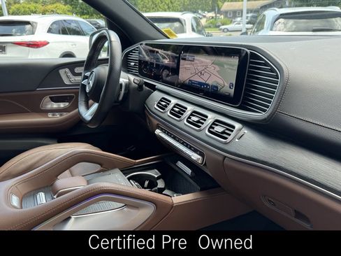 Used 2024 Mercedes-Benz GLS 450 4MATIC image 32