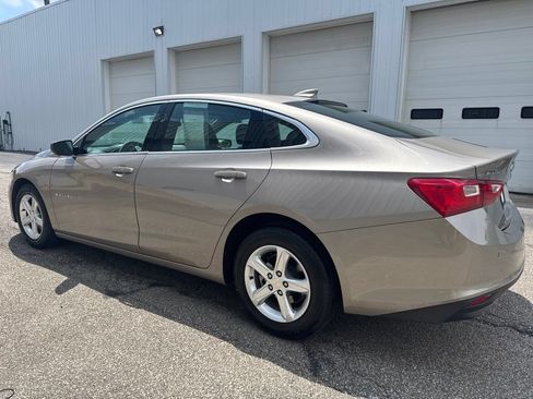 Used 2024 Chevrolet Malibu LT FWD image 9